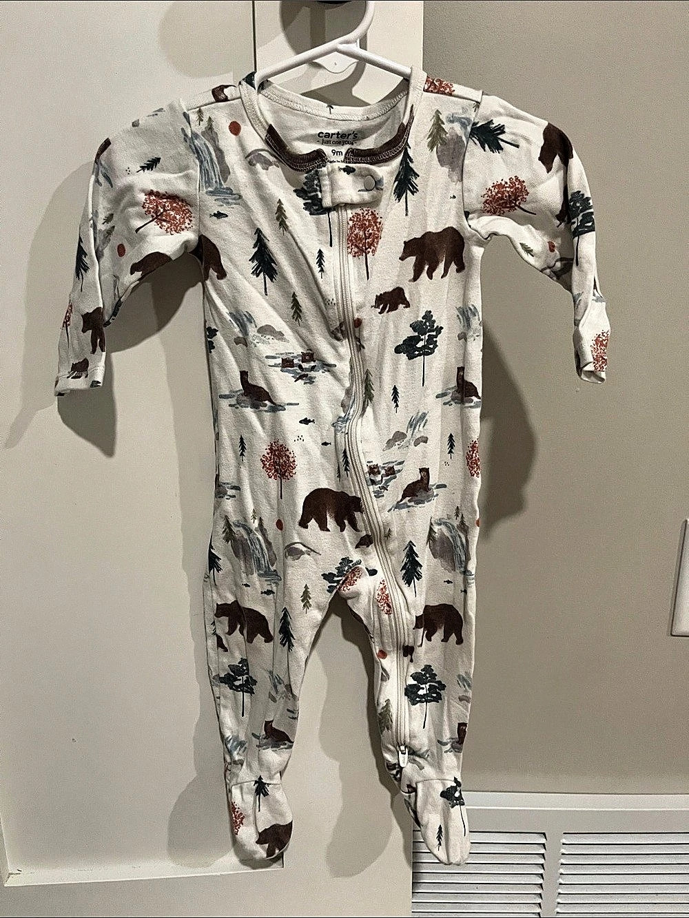 Carter's Baby Size 9M Bear Footie Like New